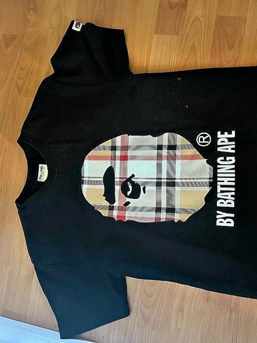 Burberry Short Sleeve Graphic Tee in Black